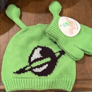 Green Alien Knit Hat Beanie and Mittens Set, NWT, KIDS
